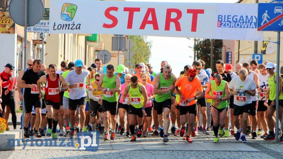Pobiegli w półmaratonie z Łomży do Giełczyna [FOTO]
