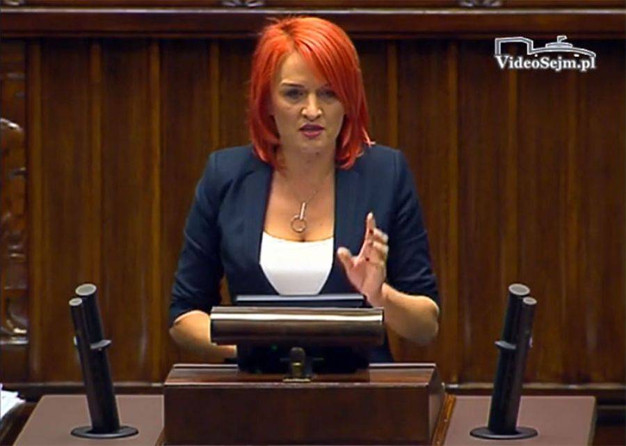 Poseł Krynicka w sejmie pochwaliła się swoimi zarobkami [VIDEO]