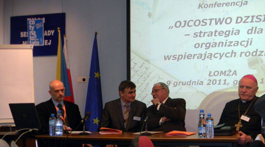 Ojcostwo potrzebuje nawigacji- program Navi Tata już dotarł do Łomży