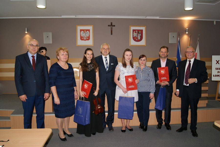 Najlepsi Uczniowie uhonorowani stypendiami Starosty Łomżyńskiego