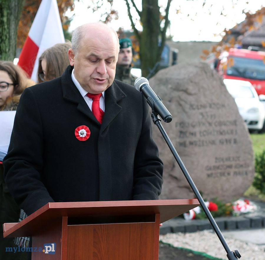 Pieśni, gołębie i strzały na Dzień Niepodległości w Piątnicy [FOTO]