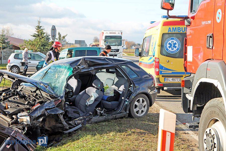 Wypadek w Chojnach, jedna osoba ranna [FOTO]