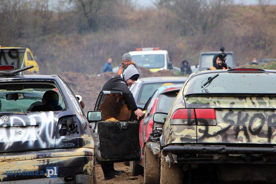 Finałowa demolka czyli Polska Liga Wraków w Piątnicy [VIDEO i FOTO]