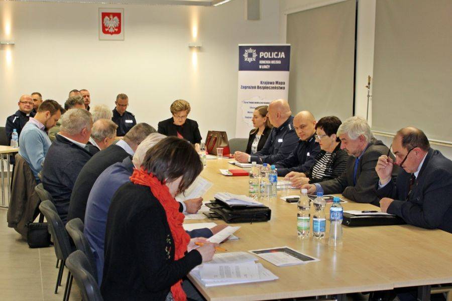 Radni z policjantami rozmawiali o bezpieczeństwie