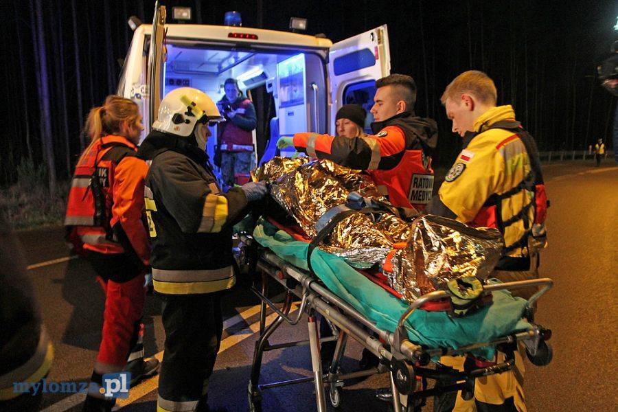 Wypadek i poszukiwania pięciu osób [VIDEO i FOTO]