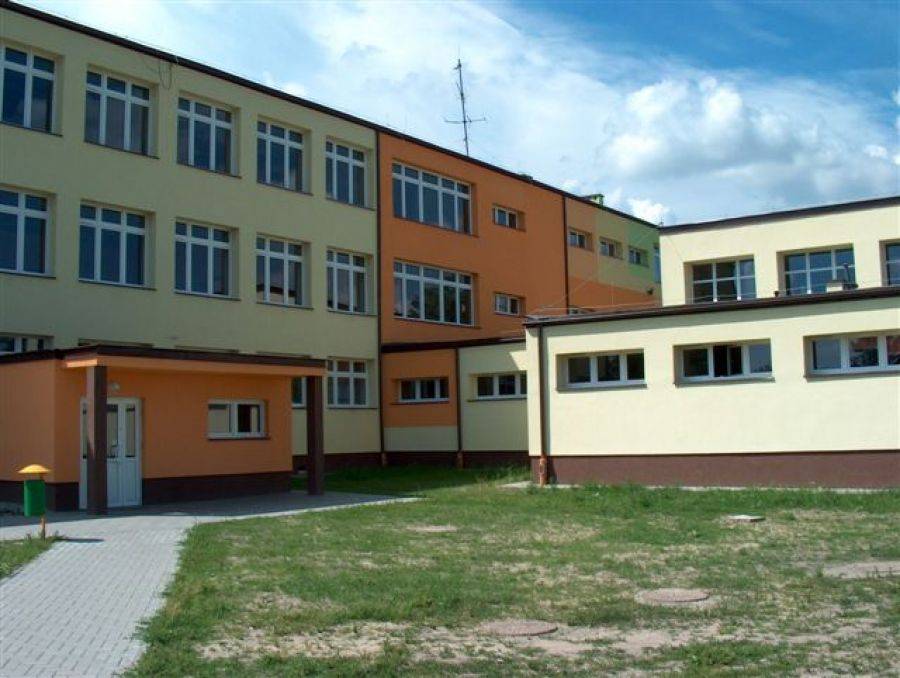 Tylko 120 tys. złotych na budowę sali przy SP5? Radni chcą więcej!