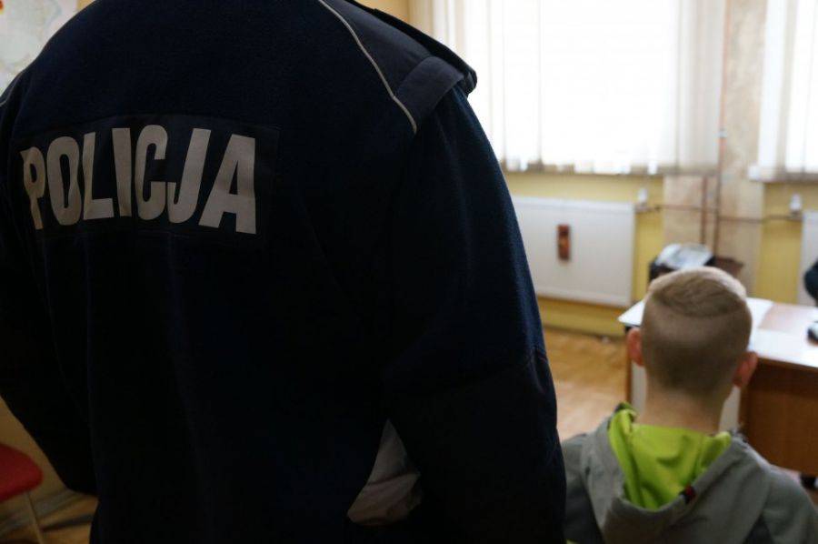 14-latek uciekł z ośrodka. Wpadł na kradzieży sklepowej