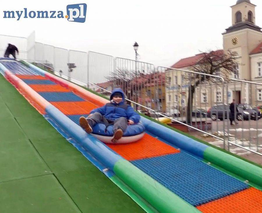 SNOW TUBING na Starym Rynku w Łomży [VIDEO]