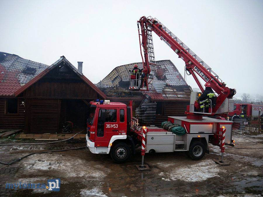 Akcja gaśnicza w Kisielnicy wciąż jeszcze trwa! [VIDEO i FOTO]
