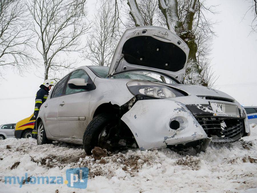 Cztery osoby w szpitalu po wypadku w Zalesiu [FOTO]