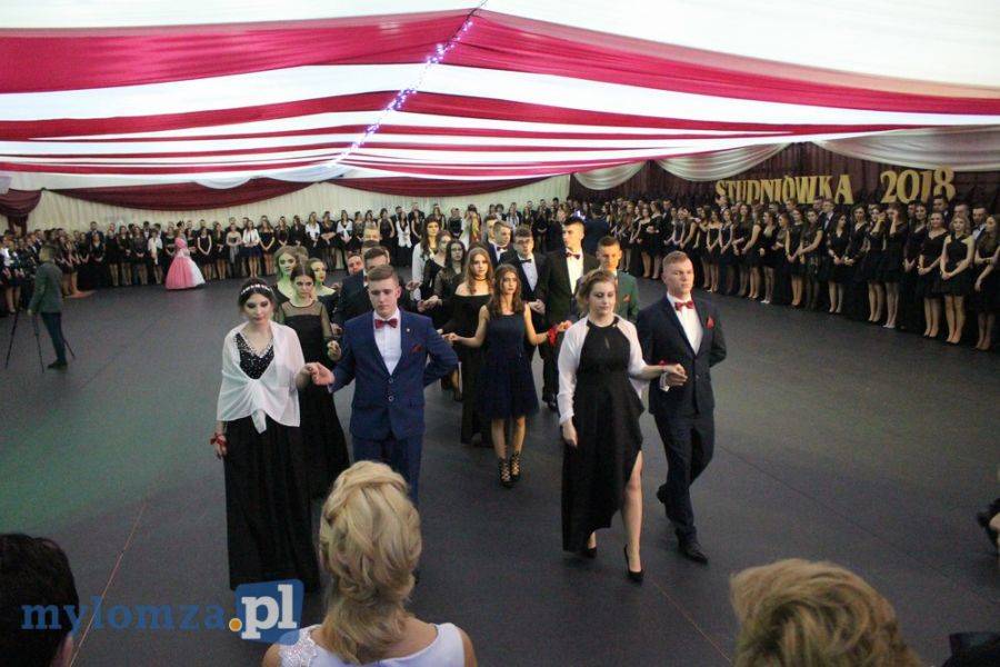 Studniówka A.D. 2018 w III LO w Łomży [VIDEO i FOTO]
