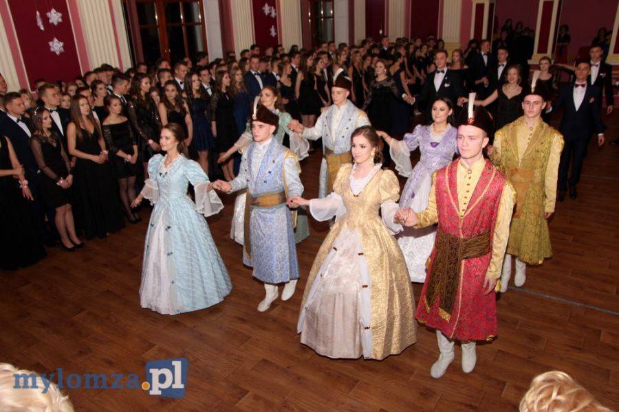 Studniówka A. D. 2018 II LO w Łomży [VIDEO i FOTO]
