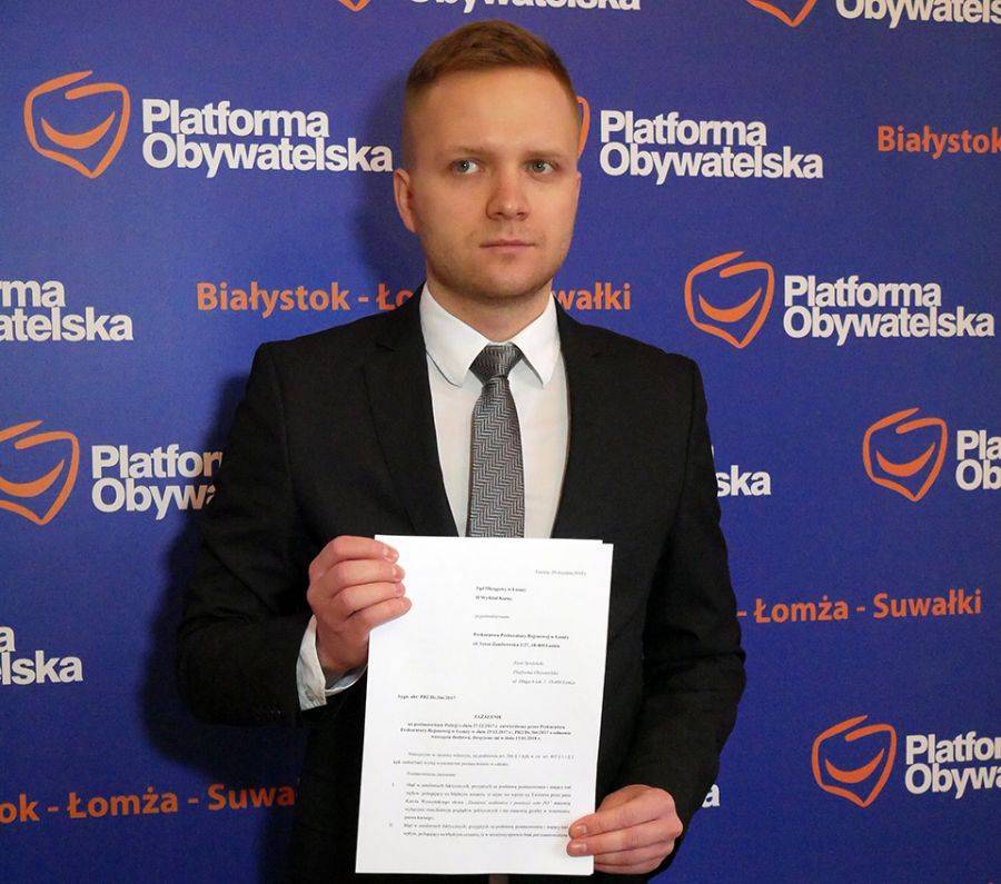 Wpis radnego PiS niezgodny z prawem? PO składa zażalenie [VIDEO]