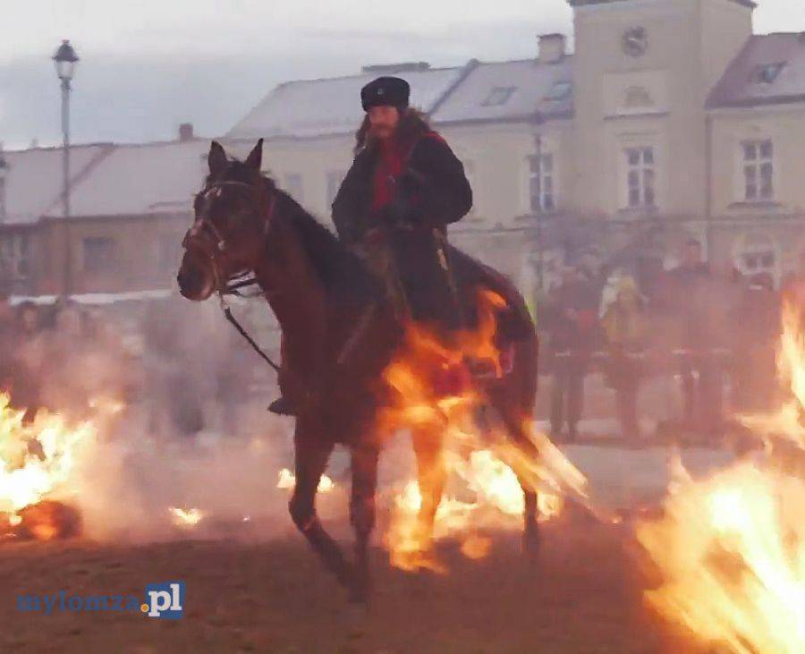Stary Rynek w ogniu... [VIDEO i FOTO]