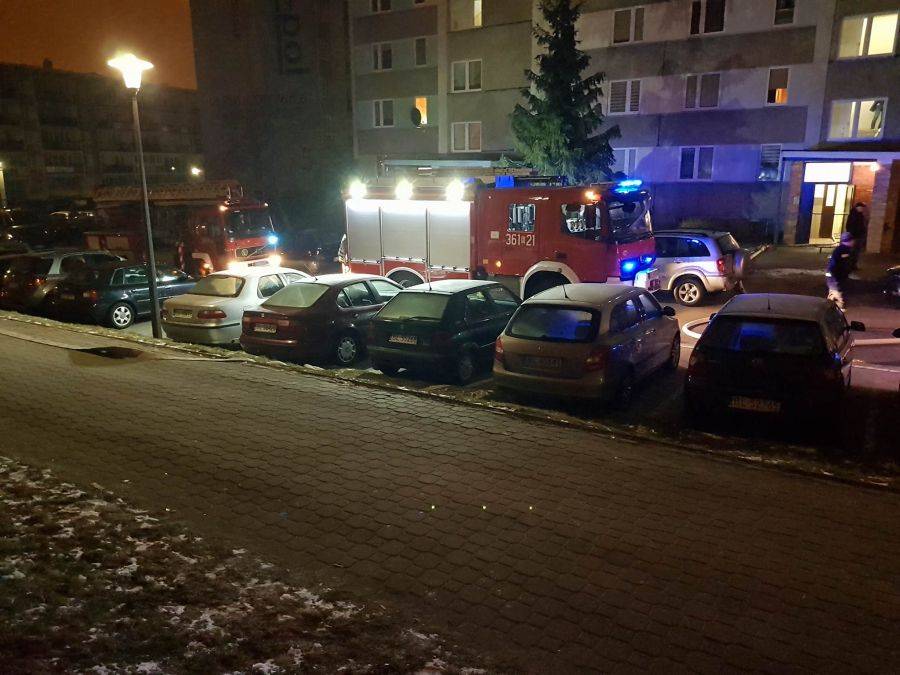 Groźny pożar w bloku