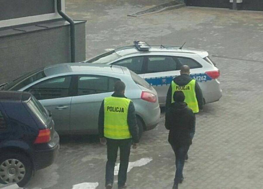 Kobieta w ciąży wraz z trójką kompanów odpowie za kradzież