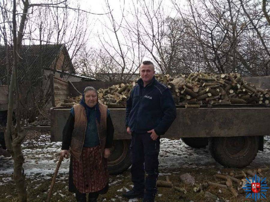 Dzięki pomocy dzielnicowego łatwiej przetrwają siarczyste mrozy
