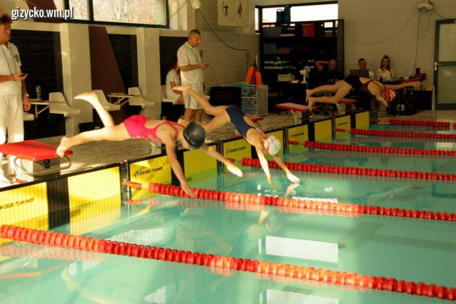 Pływacy wrócili z Giżycka z medalami