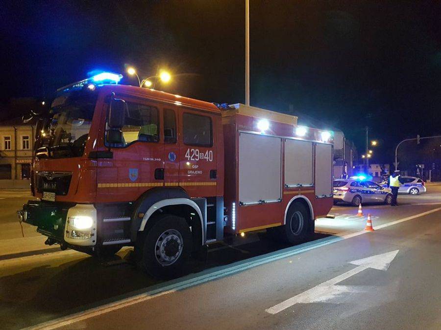 Nocna bójka z użyciem kija bejsbolowego. Mężczyznę przejechano autem 