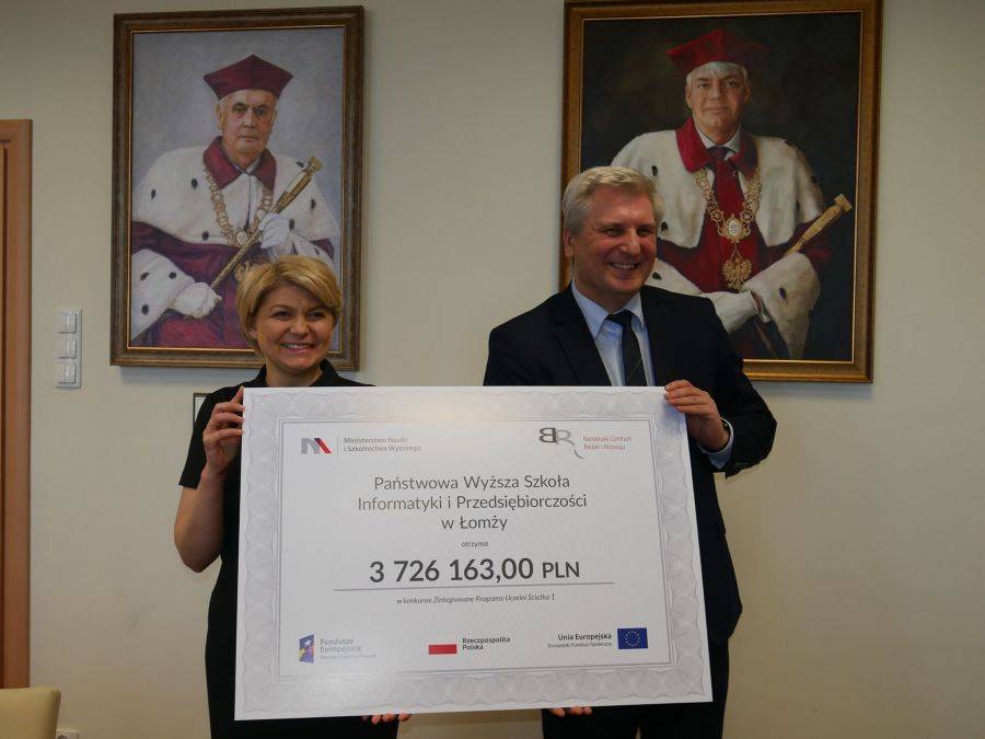 Miliony dla PWSIiP w Łomży [VIDEO]