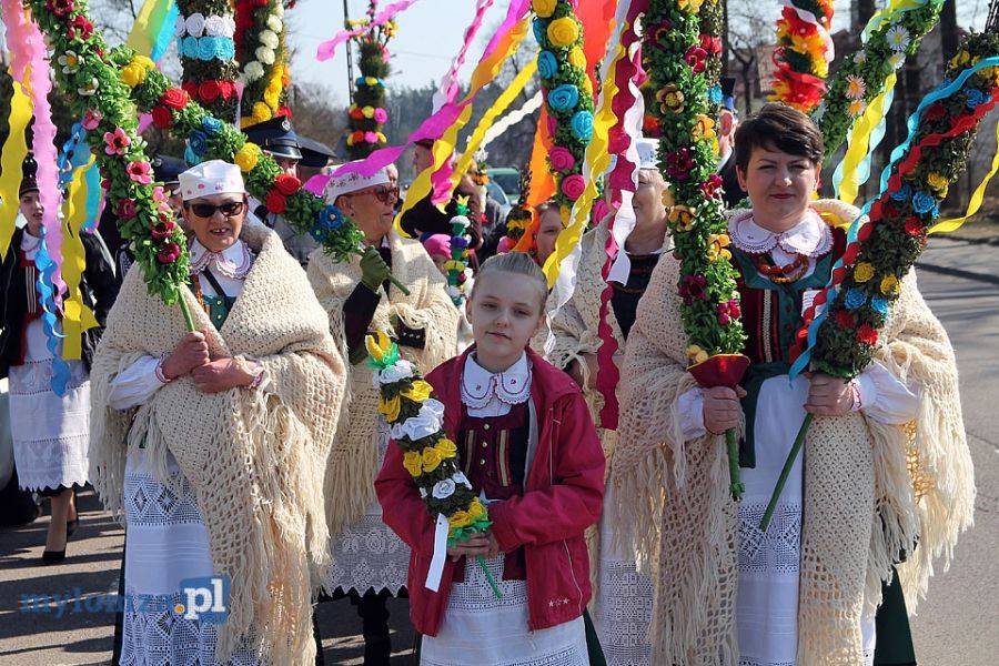Wielkanocne palmy rywalizowały w Zbójnej [VIDEO i FOTO]