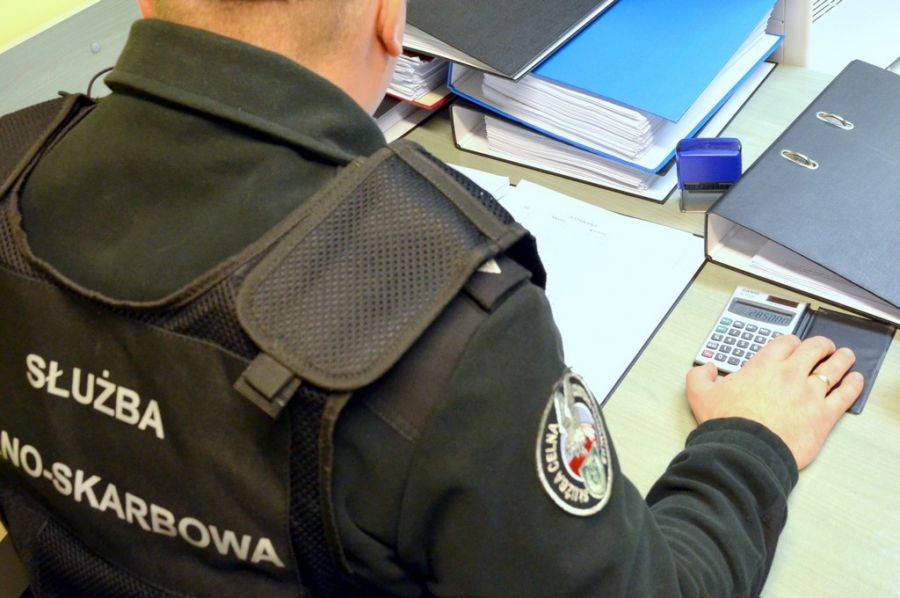 Handlowali nie płacąc podatków