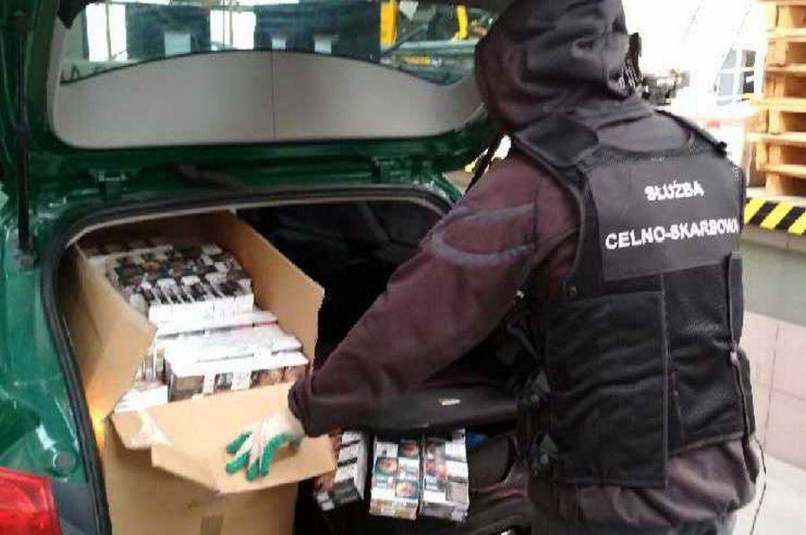 Papierosowa kontrabanda oraz nielegalne automaty