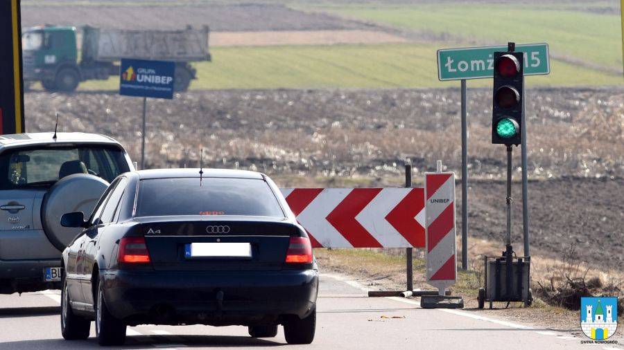 Łomża - Nowogród. Remont drogi wydłuża czas przejazdu [FOTO]
