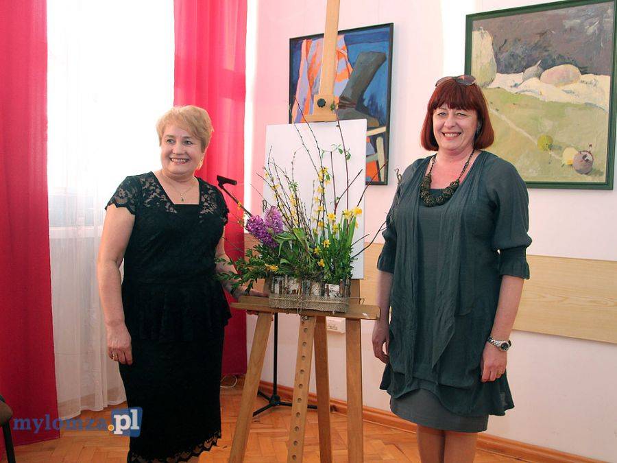 Wystawa malarstwa Doroty Karczewskiej i kompozycji kwiatowych Ewy Czerskiej [FOTO]
