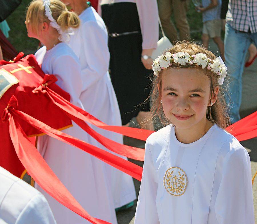 Tysiące wiernych uczestniczyło w procesjach [FOTO]