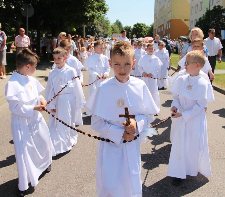 Boże Ciało 2018: Procesja w parafii Miłosierdzia Bożego [FOTO]
