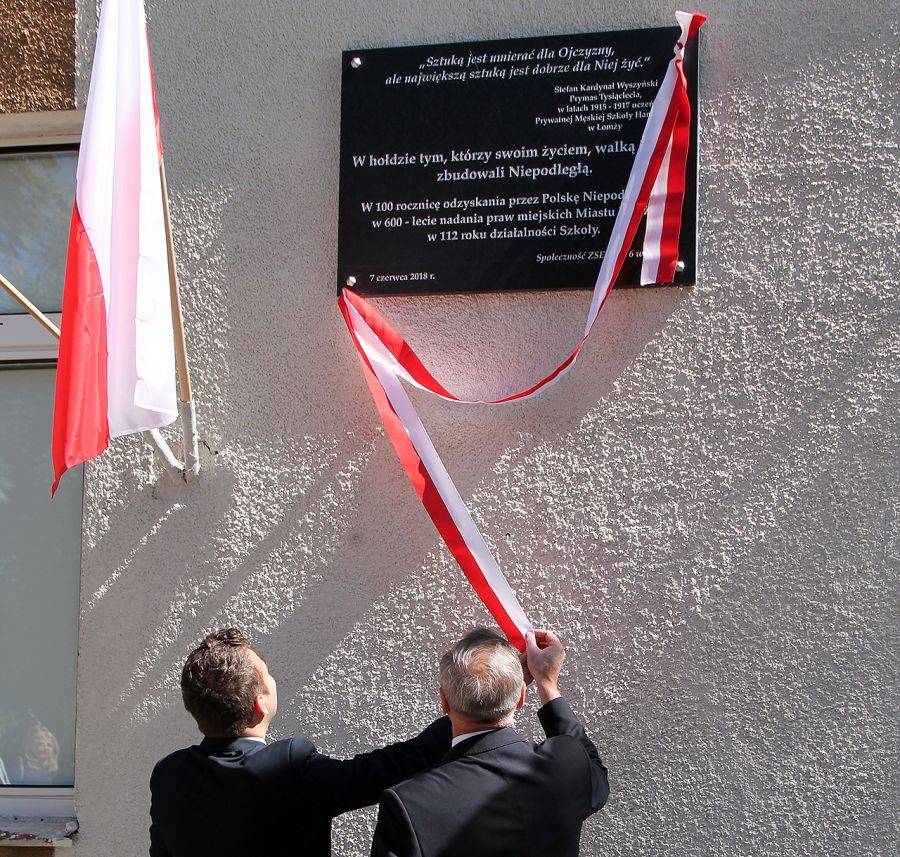 Ekonomik: Tablica dla Bohaterów Niepodległej [FOTO]
