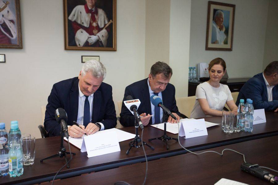 PWSIiP podpisała umowę w ważnym uniwersytetem na Ukrainie 