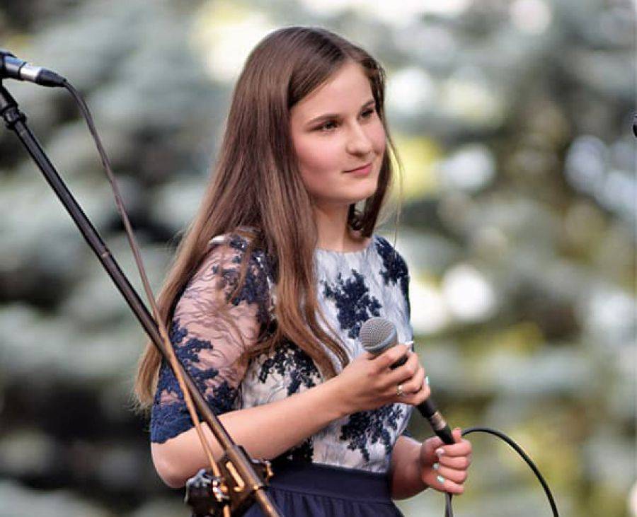 Paulina Porowska reprezentuje Łomżę na konkursie Anny German