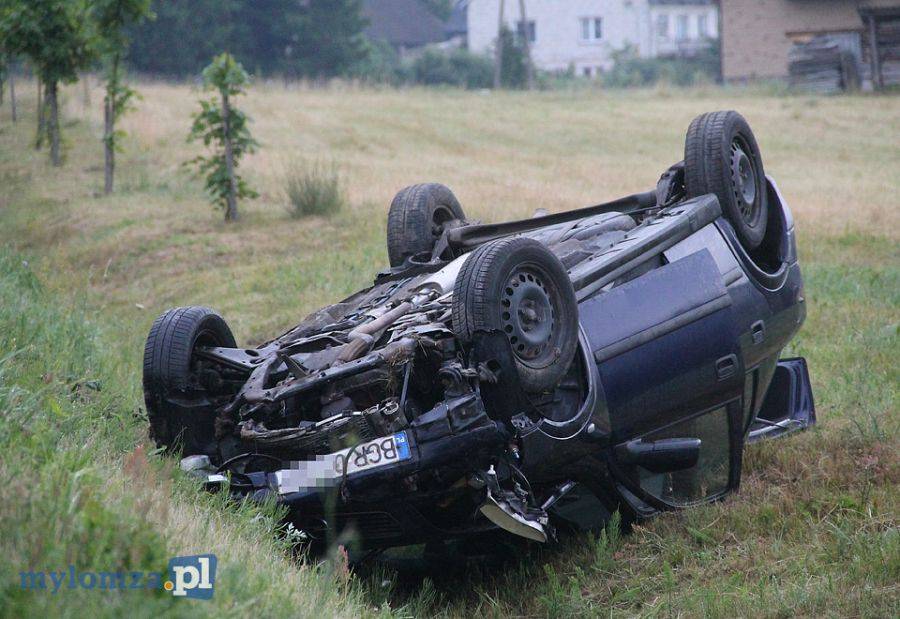 Poranny wypadek pod Jedwabnem [FOTO]