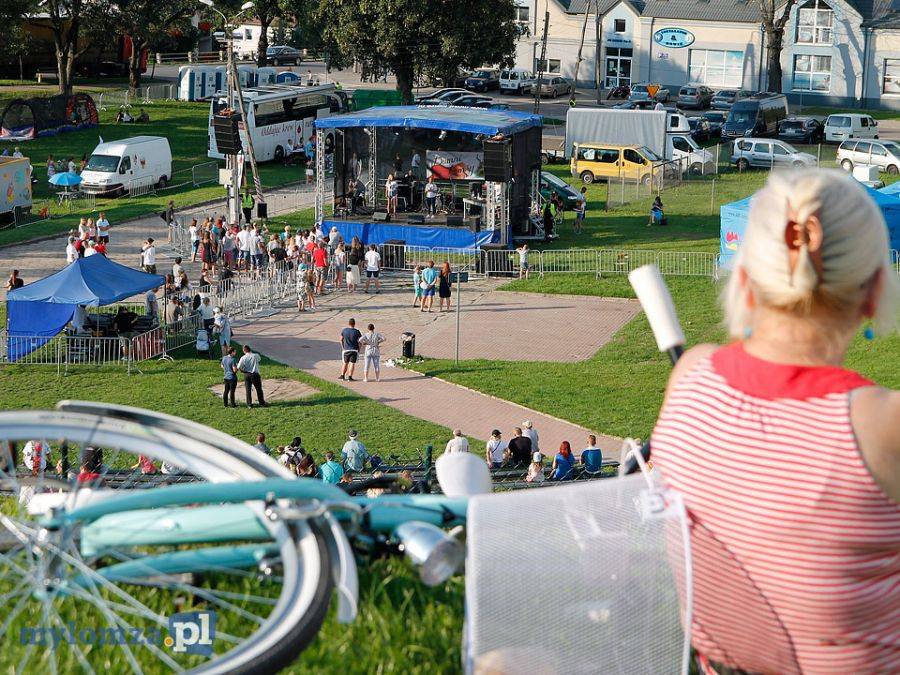 Niewiele osób wybrało się na Łomżyński Piknik Patriotyczny [FOTO i VIDEO]