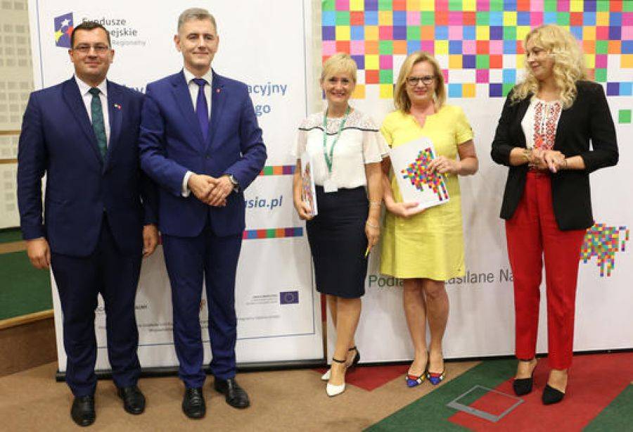 Szkoły w Łomży z dotacjami