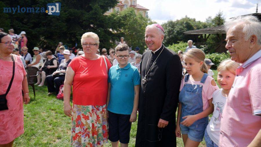 Radosne spotkanie w ogrodach biskupich [VIDEO]