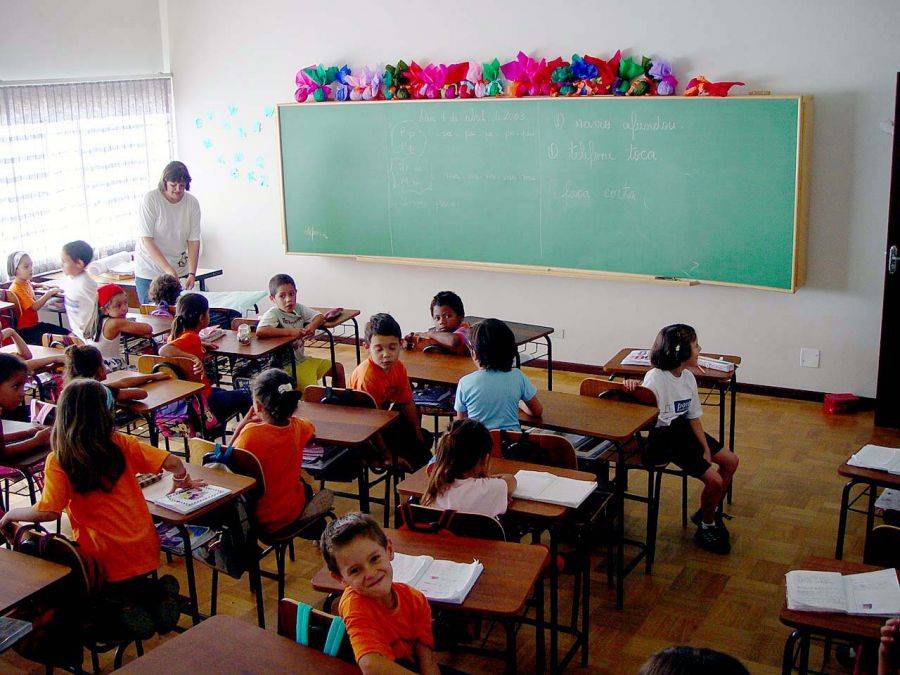 Plecaki będą lżejsze; matematyka przed południem