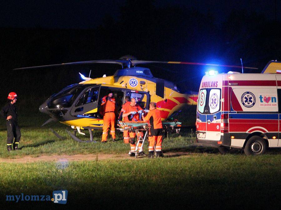 Spadł z ciągnika. Trafił śmigłowcem do szpitala w Warszawie [VIDEO i FOTO]