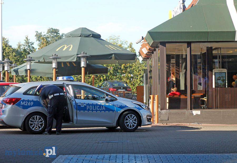 Pijany wjechał w restaurację McDonald