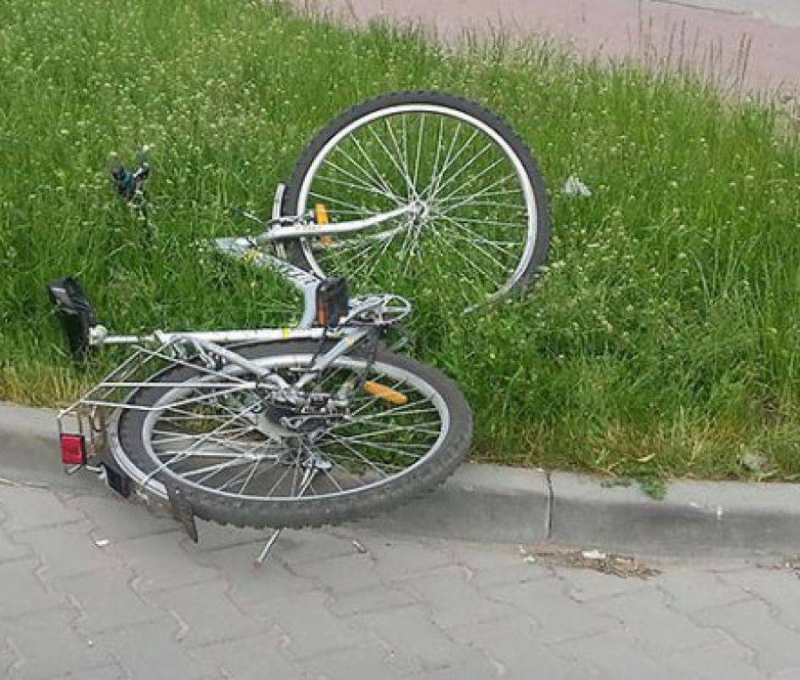 Na ul. Mickiewicza potrącono rowerzystkę