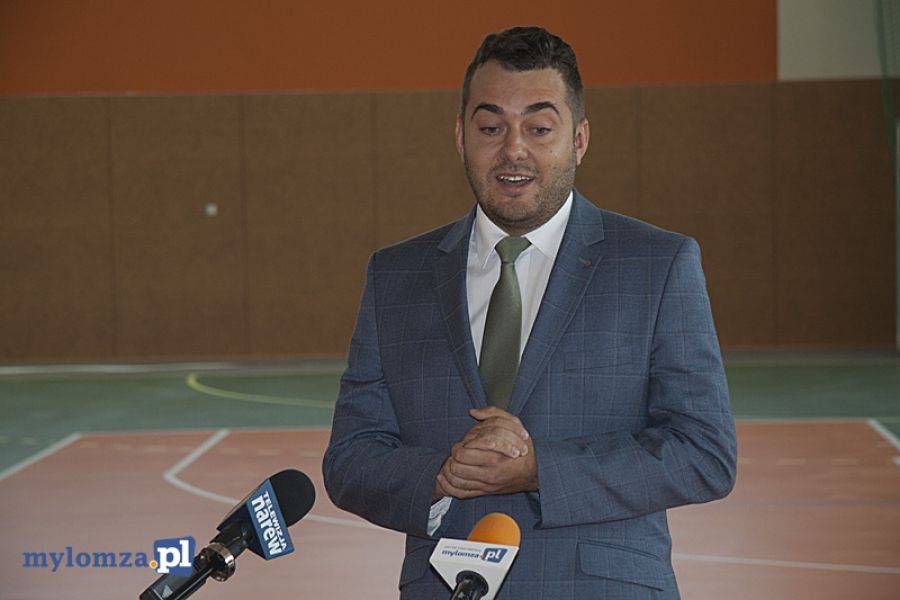 Konferencja prezydenta. SP7 doczekało się hali sportowej [VIDEO i FOTO]