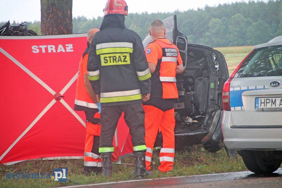 Mały Płock. Wypadek śmiertelny na drodze Łomża - Kolno [FOTO]