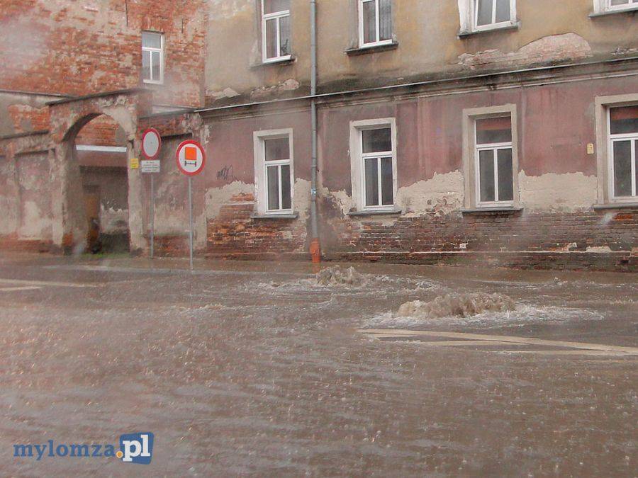 Utrudnienia w ruchu na skrzyżowaniu Wojska Polskiego i Polowej