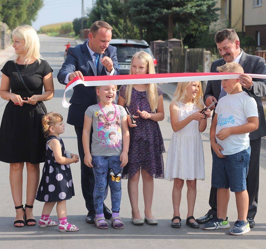 Mikołajki: Nowa droga, chodniki, pętla autobusowa i światłowód [VIDEO i FOTO]