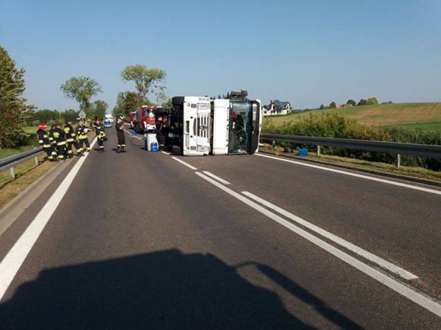 Tir rozłożył się na DK 61