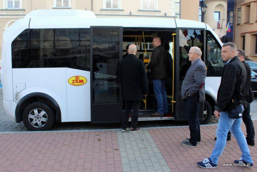 Prezydent zamierza kupić małe autobusy [FOTO]