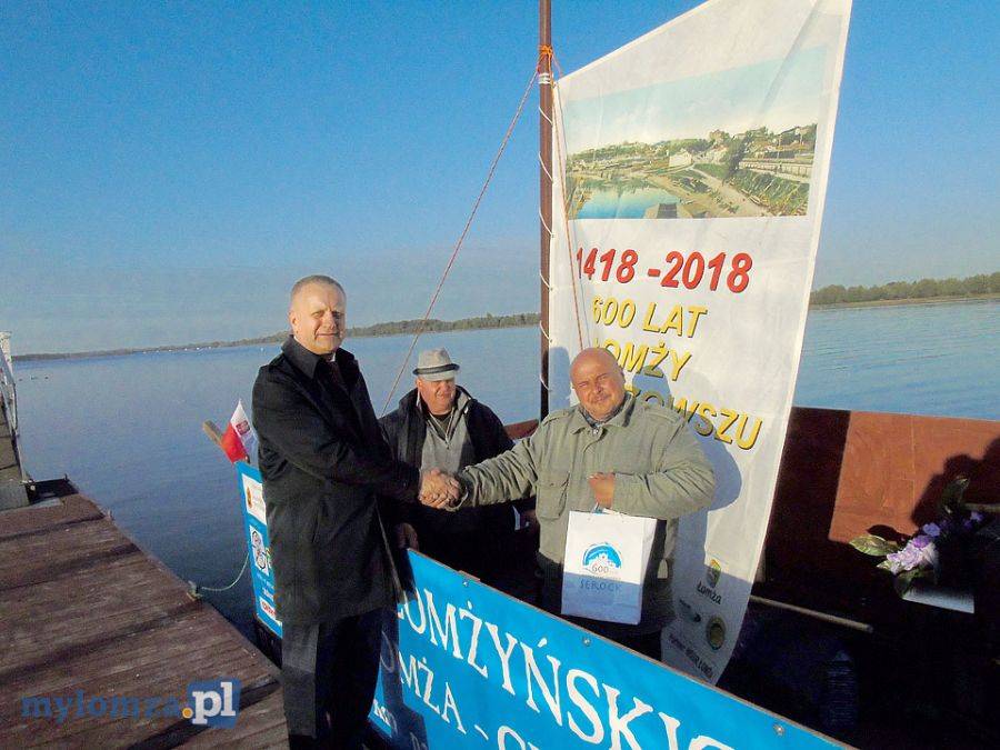 Łomżyńska załoga „flisu” przepłynęła już ponad 240 kilometrów [FOTO]