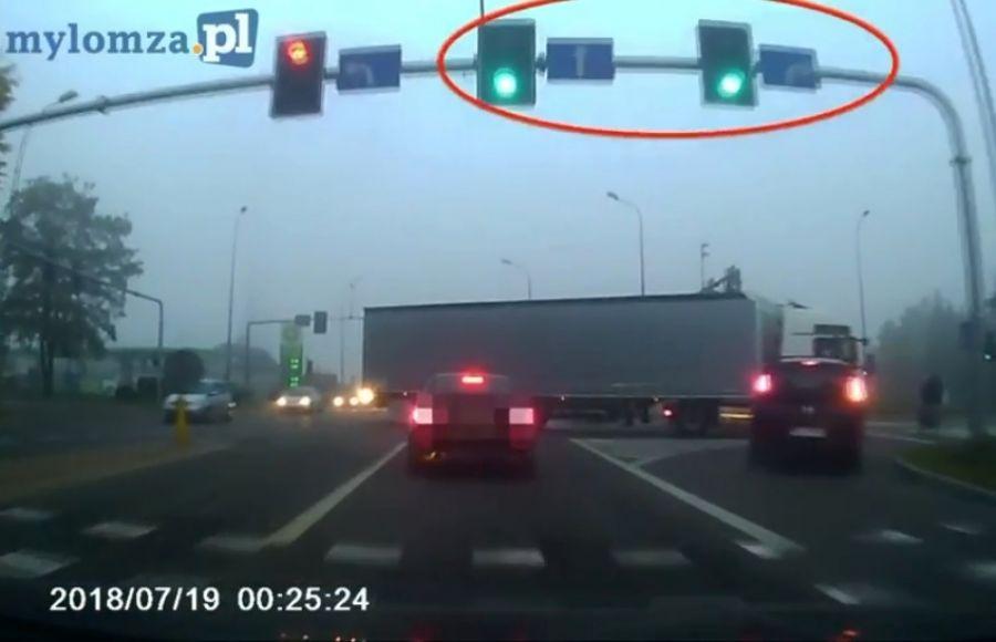 Niebezpieczne skrzyżowanie? [VIDEO]